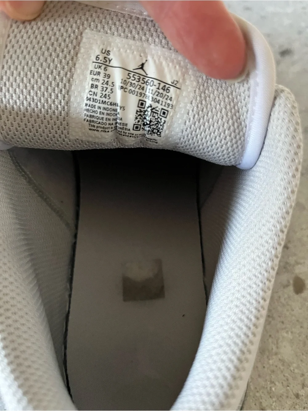 Nike Kids White Sneakers with navy Swoosh